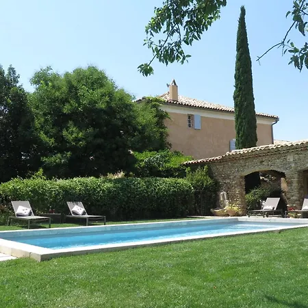 Elegant 18th-century Bastide In Provence With Panoramic Views And Private Pool مزرعة للإقامة فالونسول