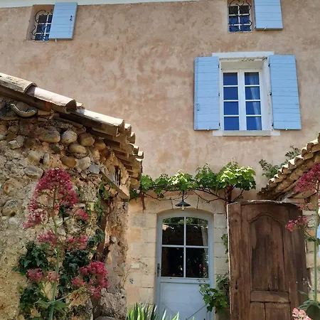 Séjour à la ferme Elegant 18th-century Bastide In Provence With Panoramic Views And Private Pool *