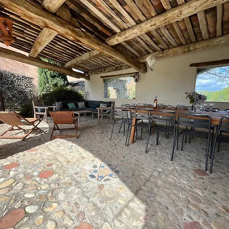 Elegant 18th-century Bastide In Provence With Panoramic Views And Private Pool Farm stay Valensole