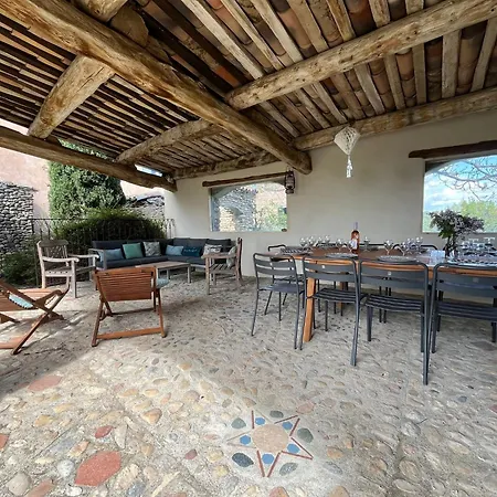 Elegant 18th-century Bastide In Provence With Panoramic Views And Private Pool