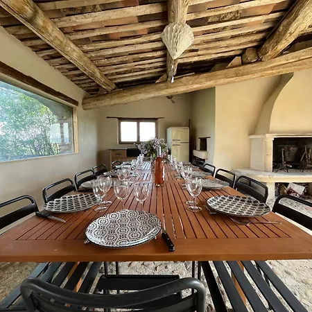 Elegant 18th-century Bastide In Provence With Panoramic Views And Private Pool Séjour à la ferme *