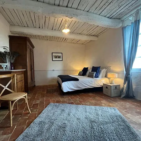 Séjour à la ferme Elegant 18th-century Bastide In Provence With Panoramic Views And Private Pool *