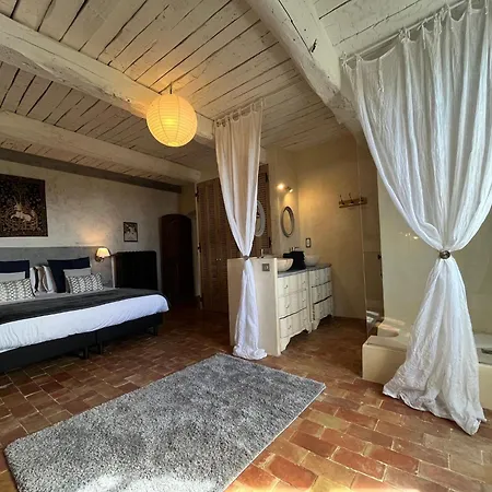 Farm stay Elegant 18th-century Bastide In Provence With Panoramic Views And Private Pool Valensole