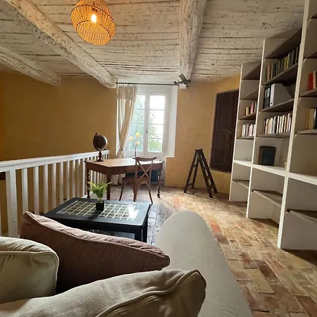 Elegant 18th-century Bastide In Provence With Panoramic Views And Private Pool *