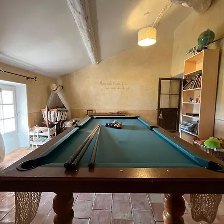 Elegant 18th-century Bastide In Provence With Panoramic Views And Private Pool *